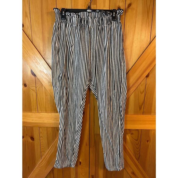 Billabong Black Flowy White Stripe Pull On Pants Ruffled Waist Size Medium (8996 - Picture 1 of 7